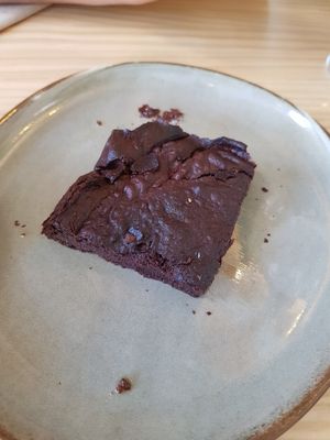 Avocado brownie at Avocado Love in Madrid