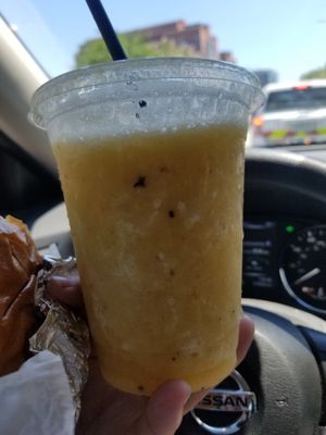 Banana pineapple smoothie at Refocused in Baltimore