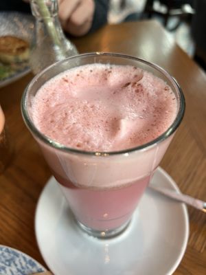 Rote Liebe  at Wilma Wunder in Dusseldorf