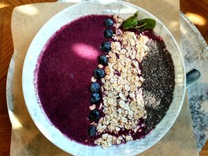 Breakfast smoothie bowl with berries at Wilma Wunder in Dusseldorf