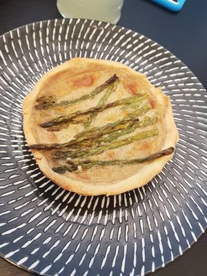 Vegan asparagus tarte at Kalos Coffee & Luncherie in Luxembourg City