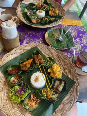 Nasi Kampur at Sun Sun Warung in Ubud