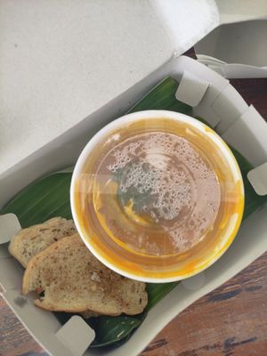 Pumpkin soup and vegan garlic bread at Sun Sun Warung in Ubud