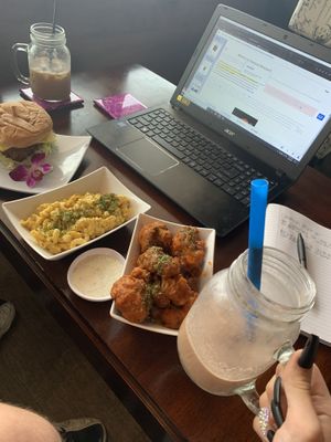 Buffalo chicken bites , truffle Mac and spicy chickn sandwich with cheese😍😍😍 at Wisdom's Vegan Bakery & Cafe in Spring