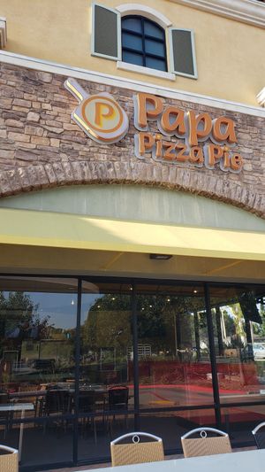 Hard to see sign at Papa Pizza Pie in Glendora