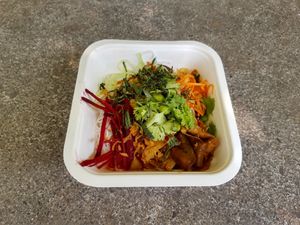 "Bun" with Planted Chicken at BanhMi Limmatladen in Zurich