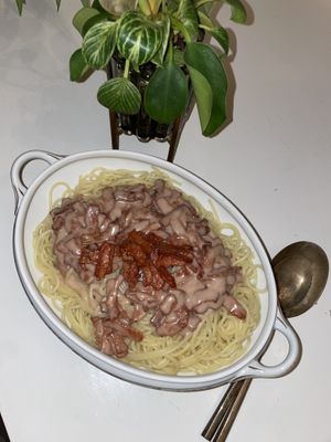 Vegan pasta carbonara  at Vegotel in Blije