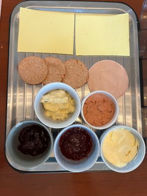 The supermarket vegan breakfast at Vegotel in Blije