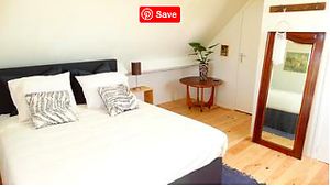 Beautiful light rooms at Vegotel in Blije