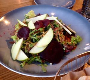 Salad with red beer and apples at Aposto in Aalen