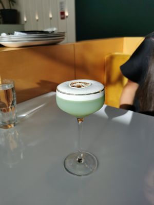 Verde cocktail at Bistro Tendresse in Montreal