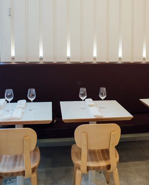 Salle colorée et ambiance unique à MTL. at Bistro Tendresse in Montreal