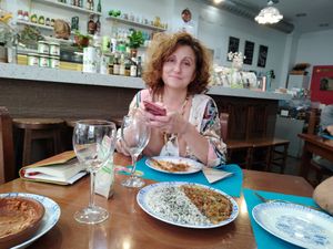 Encantados no falla nunca at Mostaza y Media in Gijon