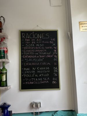 Menú   at Mostaza y Media in Gijon