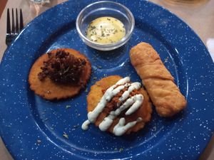 Tortos y tequeño at Mostaza y Media in Gijon
