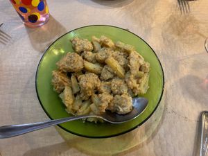 “No pollo” al ajillo  at Mostaza y Media in Gijon