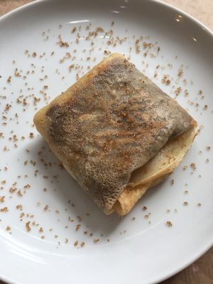 Frixuelo con chocolate  at Mostaza y Media in Gijon