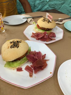 really nice burgers at Mostaza y Media in Gijon