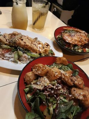 Front vegan chicken poke bowl and left is vegan wok with tofu at Pho House in Berlin