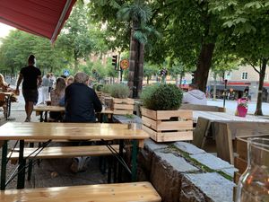 Outdoor eating  at Dirty Vegan in Stockholm