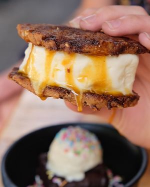 Vegan Ice Creem Sandwich at Dirty Vegan in Stockholm