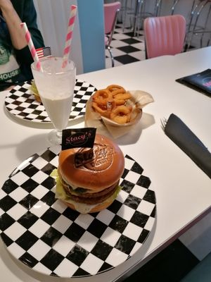  at Stacy's Diner in Koege