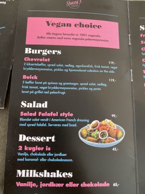 This is vegan. They also have fries from potatoes and sweet potatoes . at Stacy's Diner in Koege