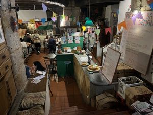 Dinning are and counter   at Casa da Horta in Porto