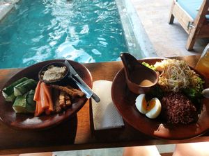 Mixed plate & Gado-Gado at Flowers & Fire in 