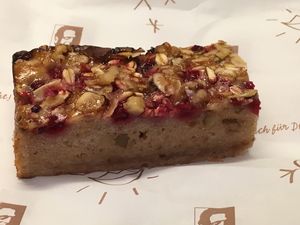 Currant, banana slice at Coffee Fellows - Alexanderplatz in Berlin