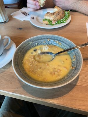 Happy bowl (vegan) at Coffee Fellows - Alexanderplatz in Berlin