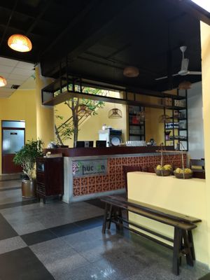 Counter and juice bar at Phuc An in Da Nang