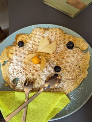 Waffel mit Puderzucker (vegan) at Mühlencafe in Paderborn