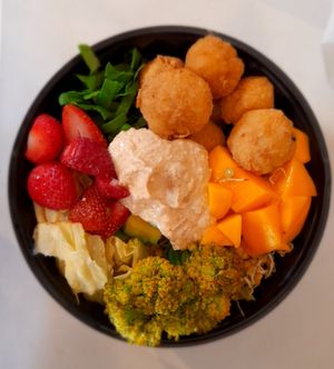 Tropicrunch #Veganuary at Herbívoro in Arequipa