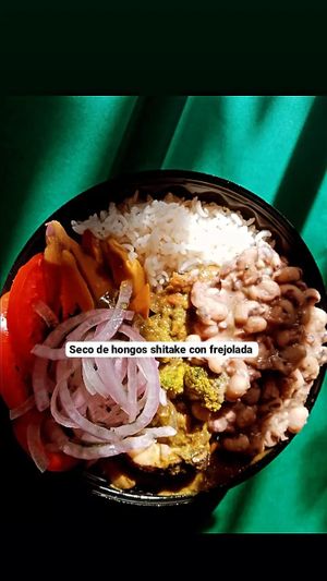 Seco de hongos shitake #Veganuary at Herbívoro in Arequipa