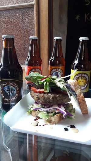 Burguer XXL at Herbívoro in Arequipa