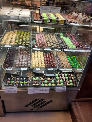 Chocolate showcase at Green Praline in Farsta