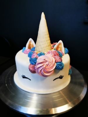 Unicorn cake at Green Praline in Farsta