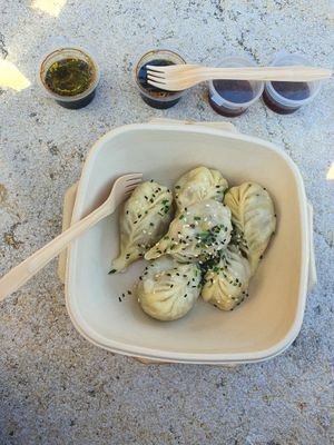  at Tenz Momo - Hohlstrasse in Zurich