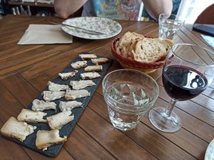 Planche de fromages at Molybagert Végétale Normandie  in Trouville-sur-mer