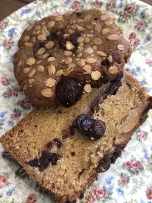 Cakes at Molybagert Végétale Normandie  in Trouville-sur-mer