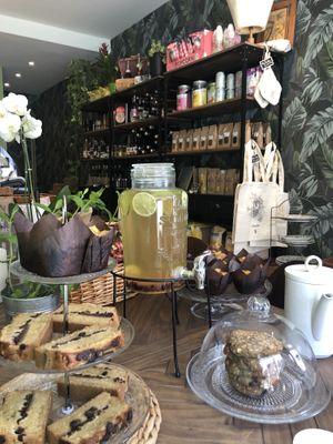 Table  at Molybagert Végétale Normandie  in Trouville-sur-mer