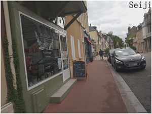 Façade du restaurant at Molybagert Végétale Normandie  in Trouville-sur-mer