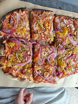 Pinsa mediterranea at Palette in Torremolinos