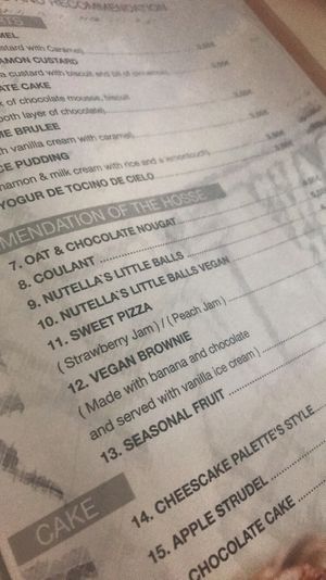 Dessert menu with vegan options at Palette in Torremolinos