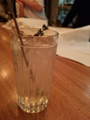 Zitrone Thymian nicht cremig, doch fruchtig at FREA in Berlin