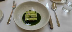 Kohlrabi
Rye bread miso, barley, wild garlic, borage at FREA in Berlin