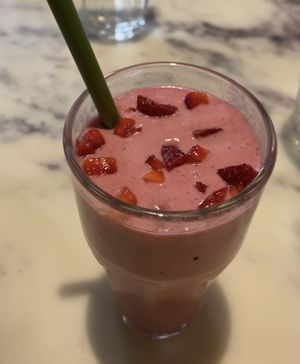 Strawberry smoothie  at Earth Cafe @ Waterfield in Mumbai