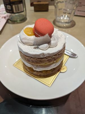  at Earth Cafe @ Waterfield in Mumbai