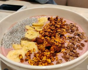Smoothie bowl at Earth Cafe @ Waterfield in Mumbai